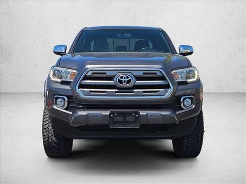 Used 2017 Toyota Tacoma Limited w/ Tow Package AWD/4WD image 2