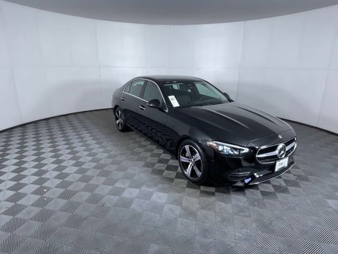 Used 2025 Mercedes-Benz C 300 4MATIC Sedan image 2