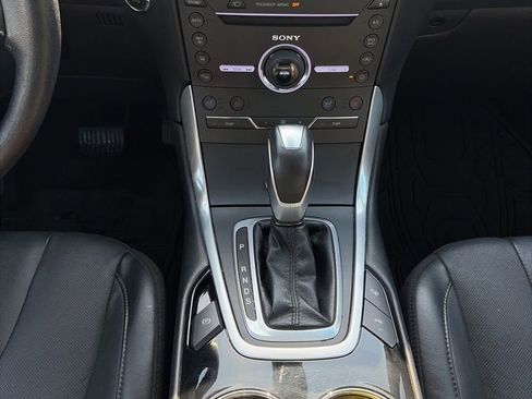 Used 2016 Ford Edge Titanium w/ Equipment Group 302A AWD/4WD image 15