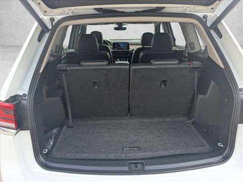 Used 2025 Volkswagen Atlas SE FWD image 7