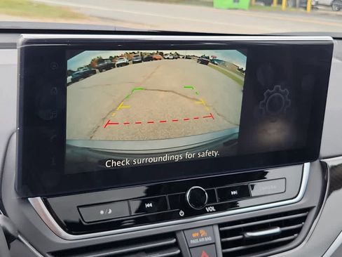 New 2025 Nissan Altima 2.5 SR image 15