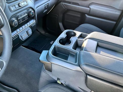 Used 2021 Chevrolet Silverado 1500 Custom Trail Boss w/ LPO, Dark Essentials Package image 15