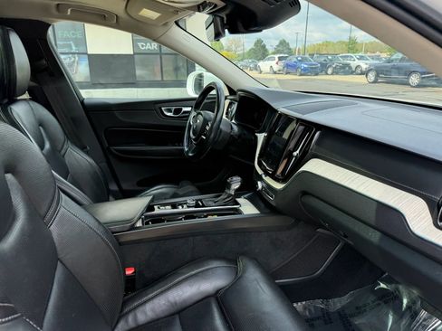 Used 2021 Volvo XC60 T5 Inscription w/ Climate Package AWD/4WD image 27