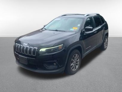 Used 2020 Jeep Cherokee Latitude Plus w/ Comfort/Convenience Group