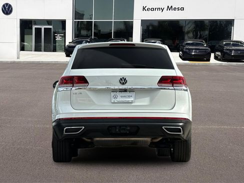Used 2023 Volkswagen Atlas SE w/ Panoramic Sunroof Package FWD image 5