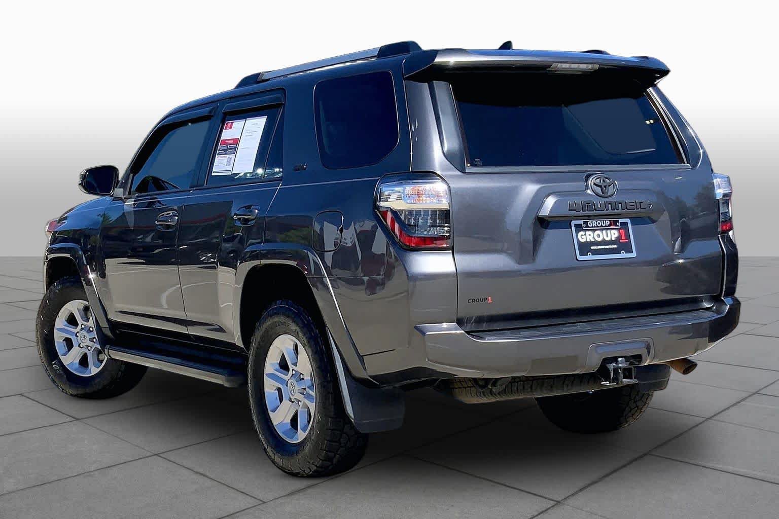 Used 2021 Toyota 4Runner SR5 Premium w/ Moonroof Package AWD/4WD image 12