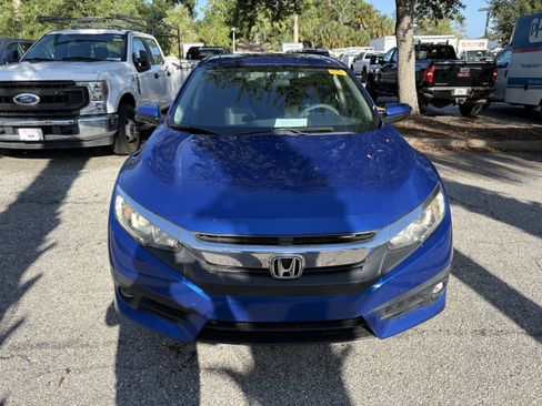 Used 2016 Honda Civic EX-T image 2