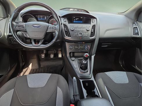 Used 2018 Ford Focus ST FWD image 11