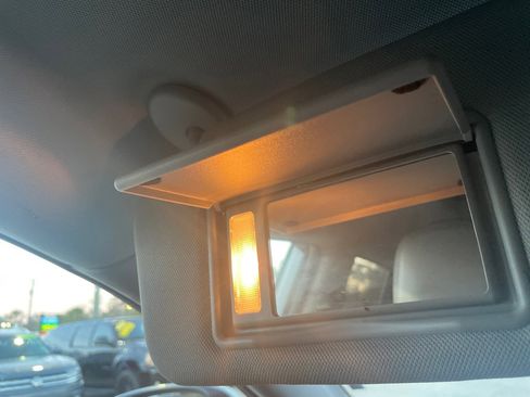 Used 2019 Toyota Highlander Limited image 33