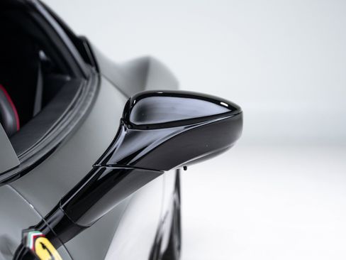 Used 2010 Ferrari 458 Italia Coupe image 13