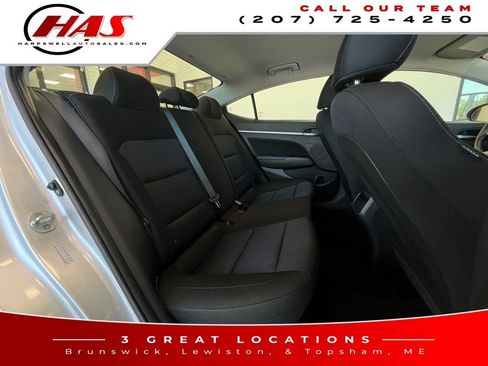 Used 2018 Hyundai Elantra SEL FWD image 13