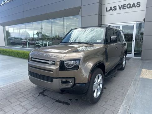 Used 2024 Land Rover Defender 130 X-Dynamic SE AWD/4WD image 1