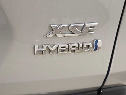 Certified 2021 Toyota RAV4 XSE AWD/4WD image 7