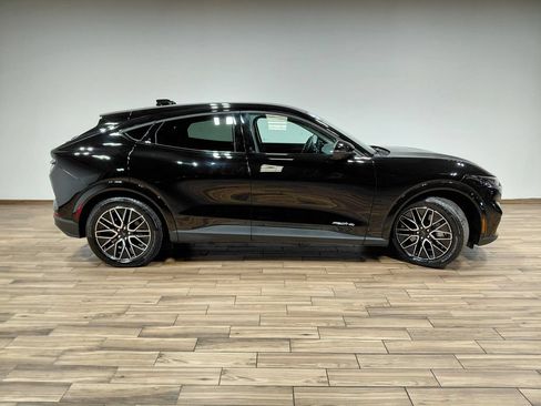 Certified 2025 Ford Mustang Mach-E Premium AWD/4WD image 17