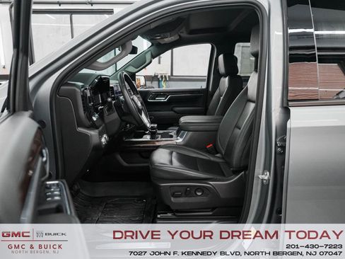 Used 2024 GMC Sierra 1500 Elevation w/ Elevation Premium Package image 29