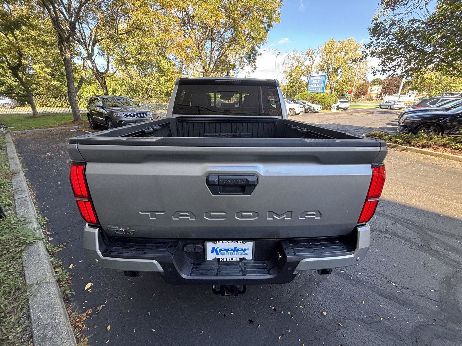 Used 2024 Toyota Tacoma SR5 AWD/4WD image 4