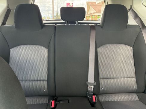 Used 2025 Kia Soul LX w/ LX Technology Package FWD image 36