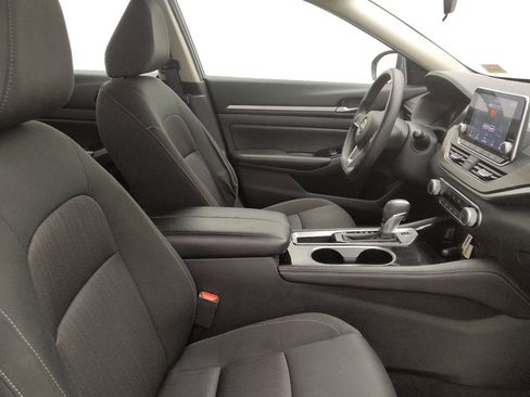 Used 2023 Nissan Altima 2.5 SV image 21