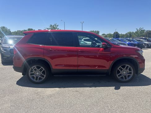 Used 2023 Honda Passport EX-L image 3