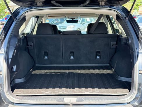 Used 2018 Subaru Outback 2.5i Premium AWD/4WD image 34