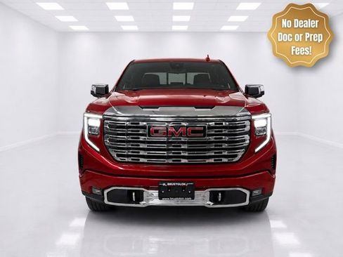 Used 2022 GMC Sierra 1500 Denali w/ Denali Reserve Package AWD/4WD image 3