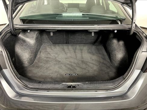 Certified 2024 Nissan Altima 2.5 SV w/ SV Premium Package FWD image 37