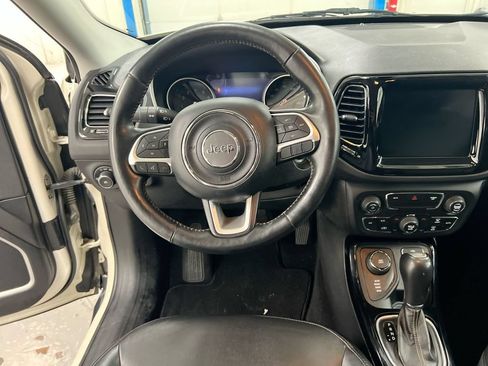 Used 2018 Jeep Compass Limited AWD/4WD image 19