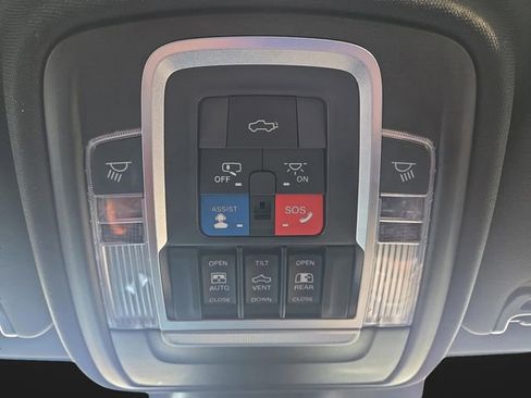 Used 2019 RAM 3500 Limited image 29