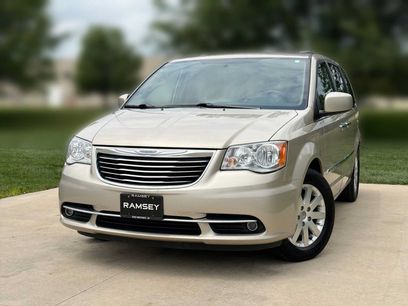 Used 2016 Chrysler Town & Country Touring w/ Driver Convenience Group