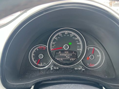 Used 2017 Volkswagen Beetle 1.8T S image 6