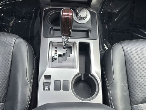 Used 2023 Toyota 4Runner Limited AWD/4WD image 25