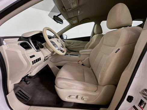Used 2018 Nissan Murano SV image 13