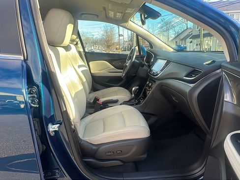 Used 2019 Buick Encore Essence image 31