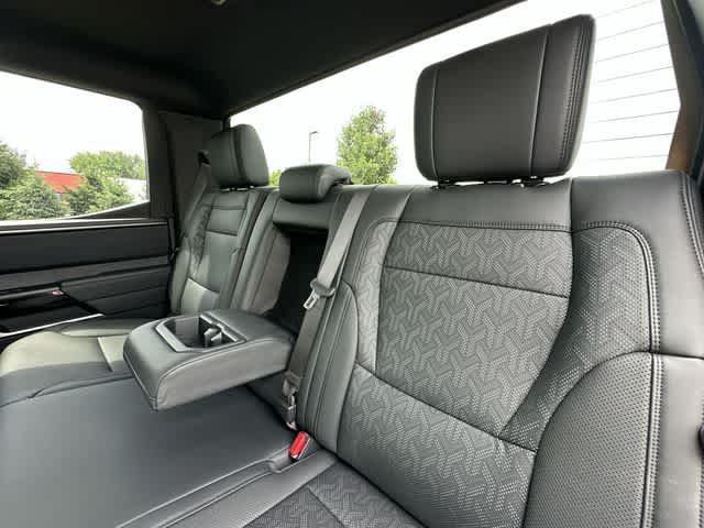 Used 2025 Toyota Tundra Limited AWD/4WD image 16