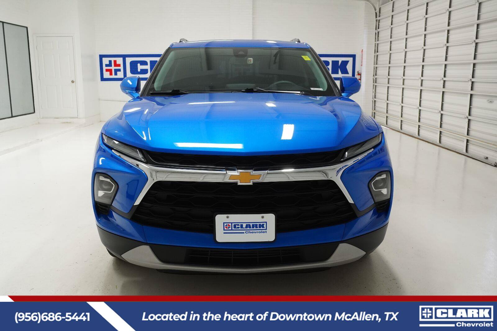 Used 2024 Chevrolet Blazer LT w/ Convenience Package FWD image 2