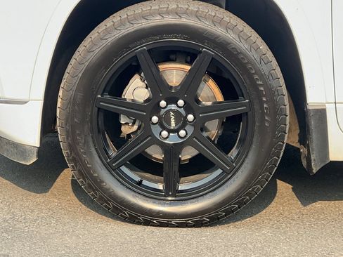 Used 2019 Chevrolet Traverse High Country AWD/4WD image 30