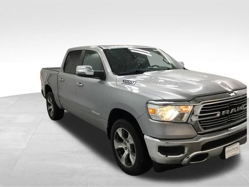 Used 2023 RAM 1500 Laramie AWD/4WD image 4