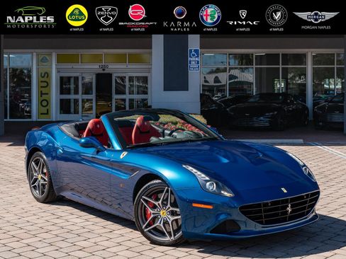 Used 2016 Ferrari California T image 1
