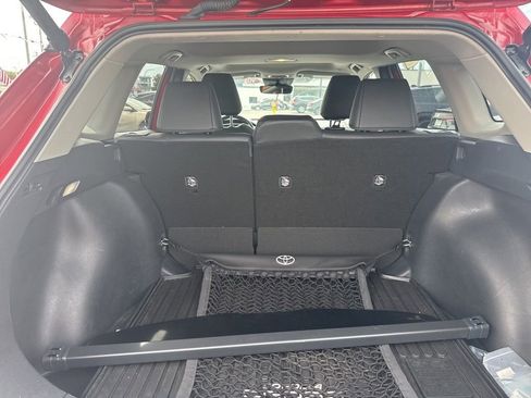 Used 2023 Toyota Corolla Cross XLE w/ Convenience Package image 21