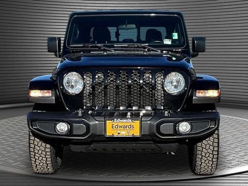 Used 2022 Jeep Gladiator Sport AWD/4WD image 2