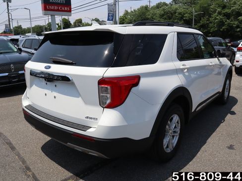 Used 2022 Ford Explorer XLT w/ Equipment Group 202A AWD/4WD image 5