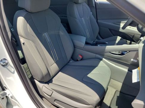 New 2026 Hyundai Elantra Sport FWD image 21