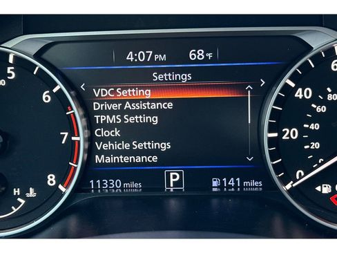 Used 2025 Nissan Altima 2.5 SV FWD image 40
