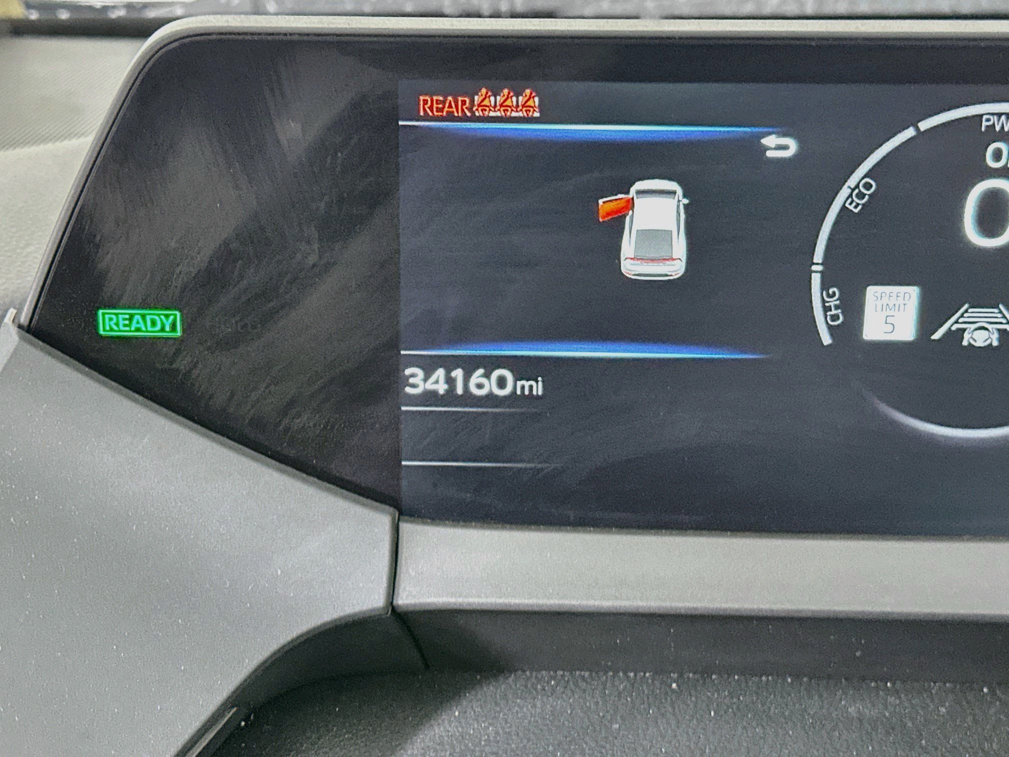 Used 2025 Toyota Prius LE FWD image 19