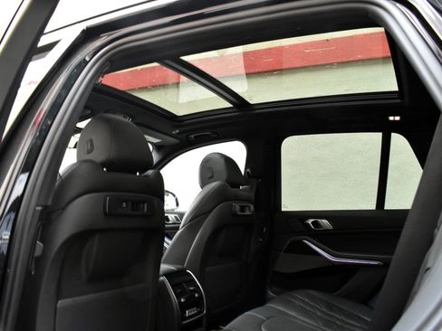 Used 2023 BMW X5 xDrive40i w/ M Sport Package AWD/4WD image 17