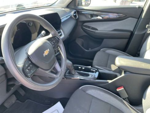 Used 2024 Chevrolet TrailBlazer LT w/ Driver Confidence Package AWD/4WD image 10