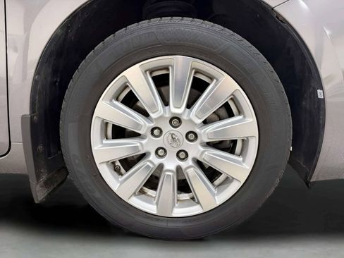 Used 2017 Toyota Sienna Limited AWD/4WD image 47