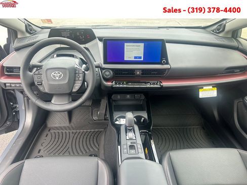 New 2026 Toyota Prius Plug-In Hybrid FWD image 11