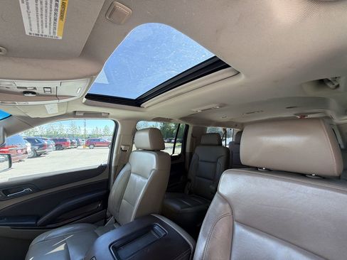 Used 2015 Chevrolet Suburban LT w/ Luxury Package AWD/4WD image 20