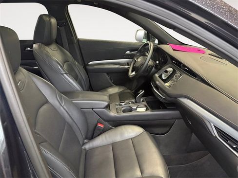 Certified 2023 Cadillac XT4 Premium Luxury image 13